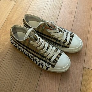 Burberry shoes